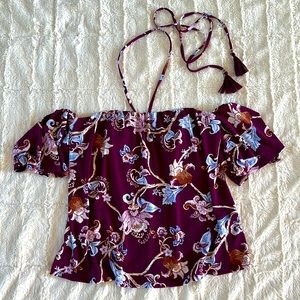 White House Black Market Paisley off the shoulder flutter sleeve top Size 2